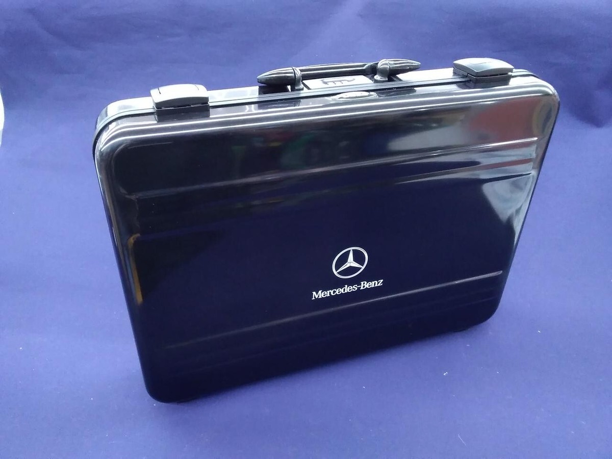 Mercedes-Benz ×ZERO HALLIBURTON Zero Halliburton Mercedes-Benz Collaboration Attaché Case