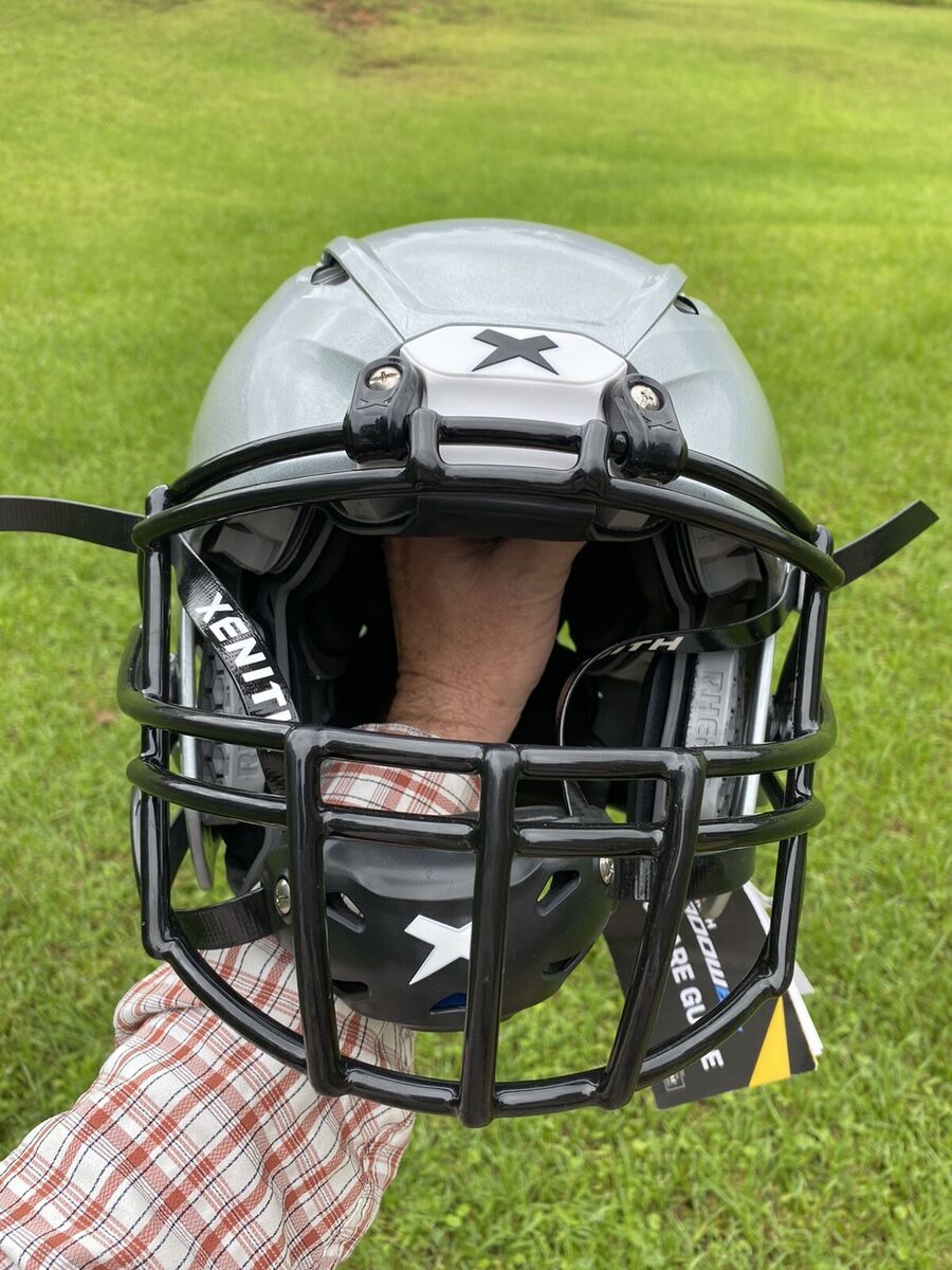 NEW WITH HANGING TAG XENITH SHADOW XR ADLUT XL FOOTBALL NEW WITH HANGING TAG XENITH SHADOW XR ADLUT XL FOOTBALL
