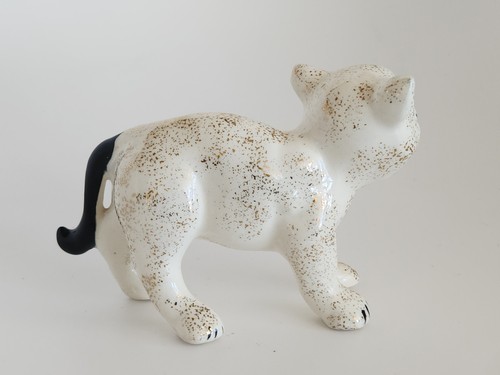 Crouching white cat black tail green eyes gold speckles 4'' EUC - Picture 4 of 6
