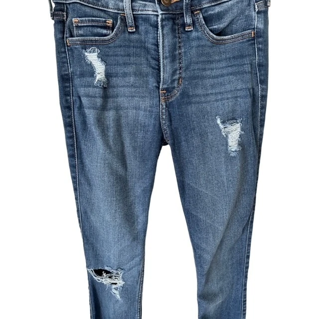 Hollister Jeans XS (25x30) High Rise Super Skinny Denim Jeans - Image 4 of 4