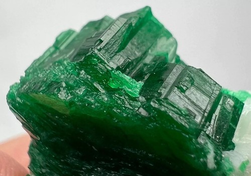 Cristal biterminé d'Emeraude du Pakistan sur gangue/11,37 grammes - Picture 10 of 18