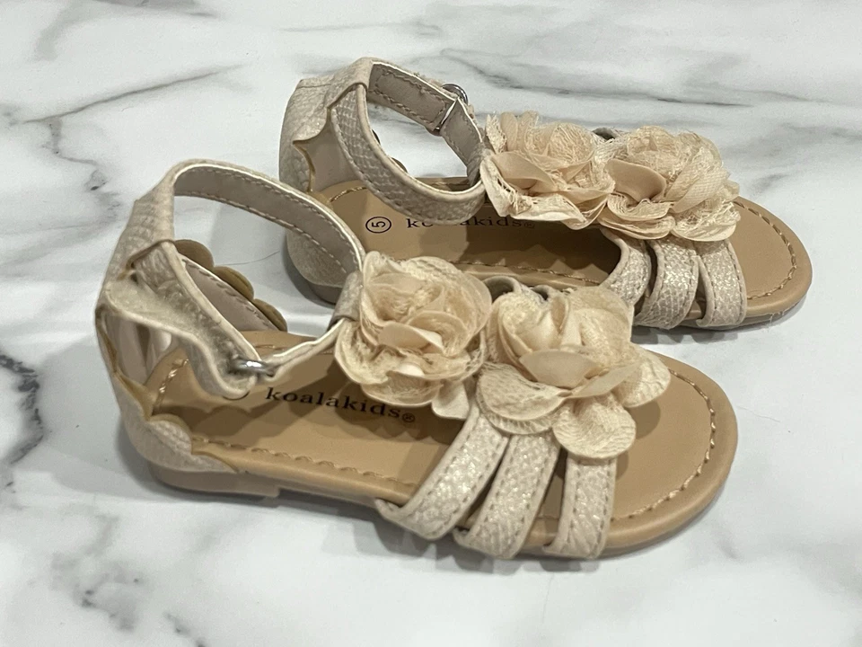 Sandalias Koala Niñas Pequeñas Floral Beige Talla 5 - Nunca Usadas Foto 2 de 4