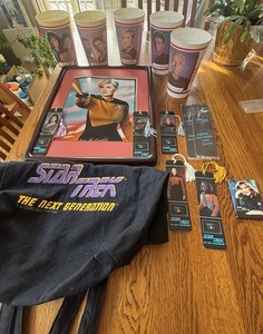 Star Trek: The Next Gen Lot Of Goodies.