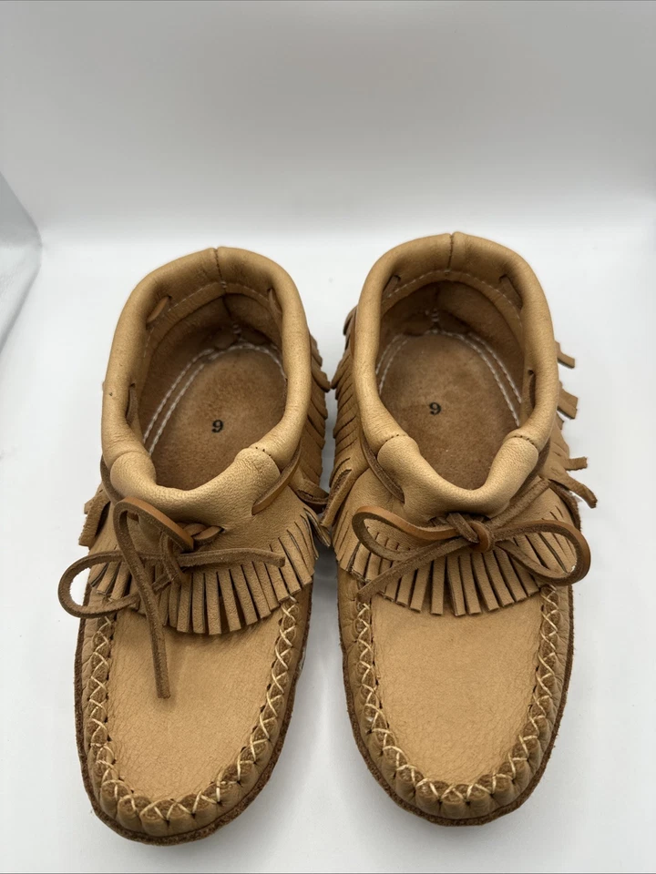 Handmade Leather Moccasins Size 9 Tan Soft Sole Fringe Shoes - Image 2 of 4