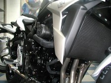 GSR 750 A L1-L6 B&G Sturzpads Kit Racing schwarz NEU / Crashpads black NEW