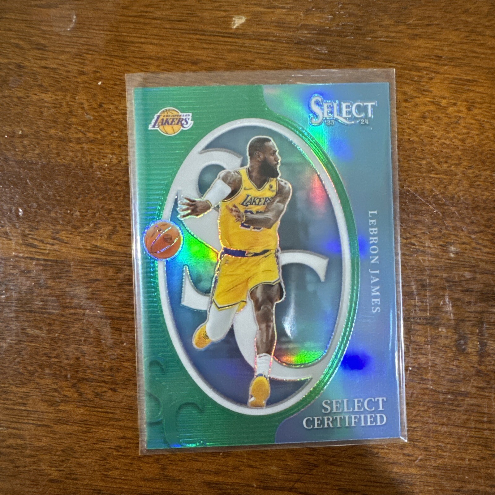 2023-24 Panini Select Certified LeBron James Green Prizm LA Lakers #7