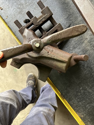 Early Sliding Bar Clamp Blacksmith Post Stump Vise JAWS 58lbs ( Taa7 - Picture 14 of 15