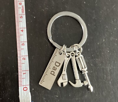 Süßer Handwerker Schlüsselanhänger Geschenk. Perfekt für Papa.