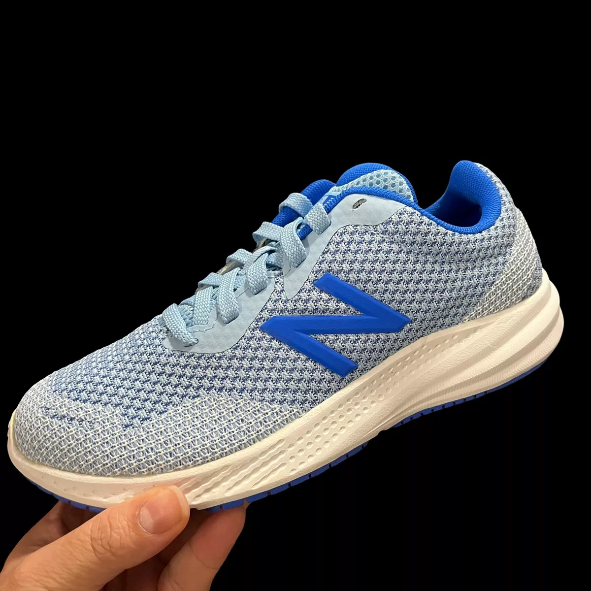 Girls wide deals tennis shoes