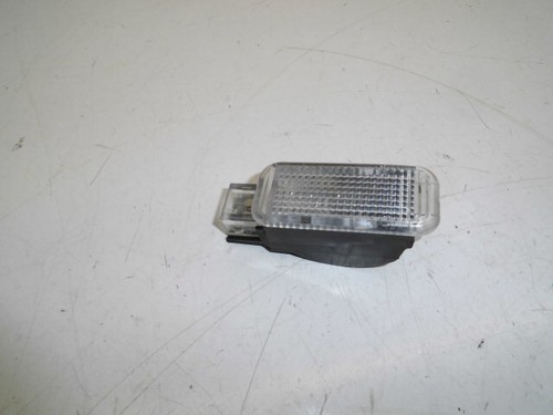 Original VW Phaeton 3D Fußraumbeleuchtung Innenleuchte Leuchte 4B0947415A