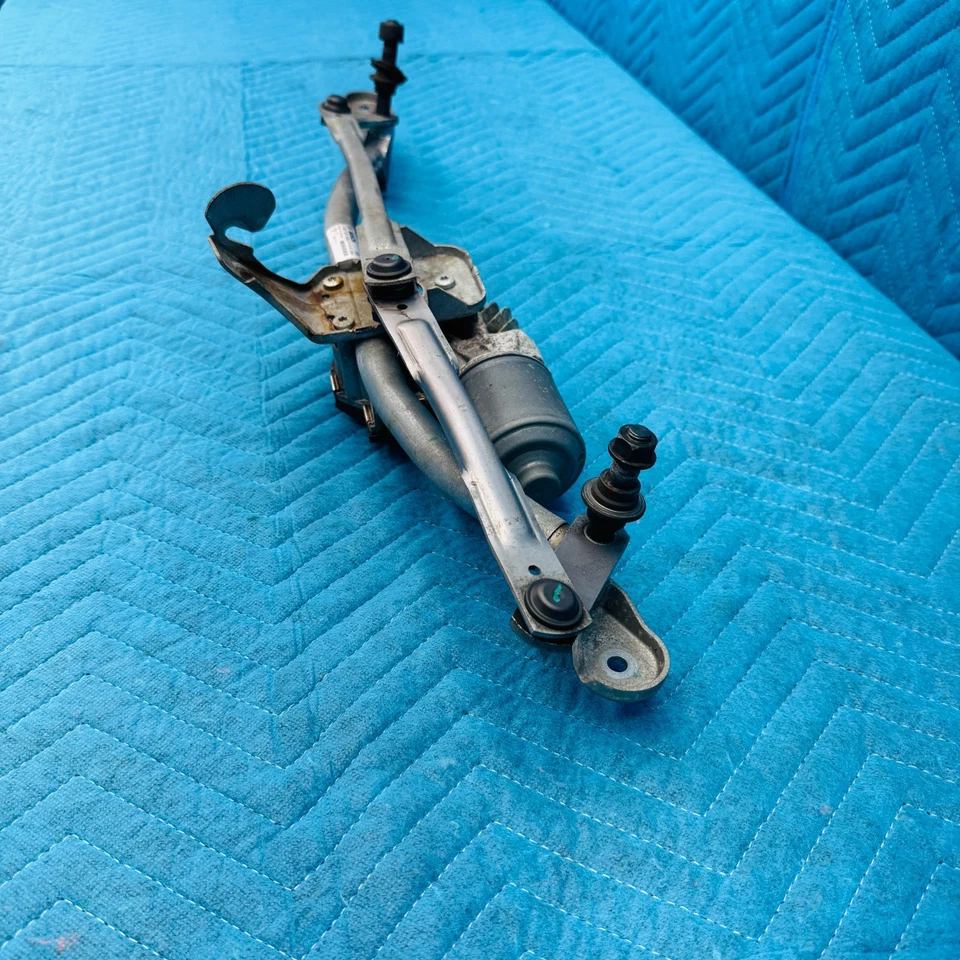 BMW 650i 2012-2017 limpiaparabrisas motor y acoplamiento OEM 7306272 Foto 3 de 4