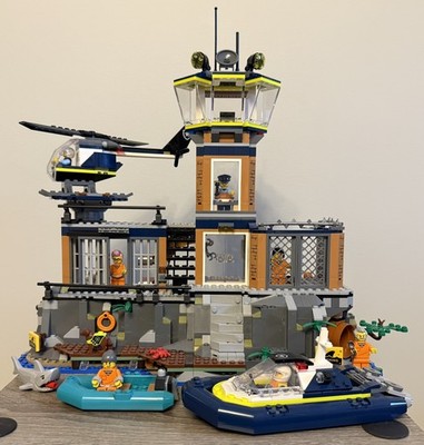 LEGO City Police Prison Island 60419
