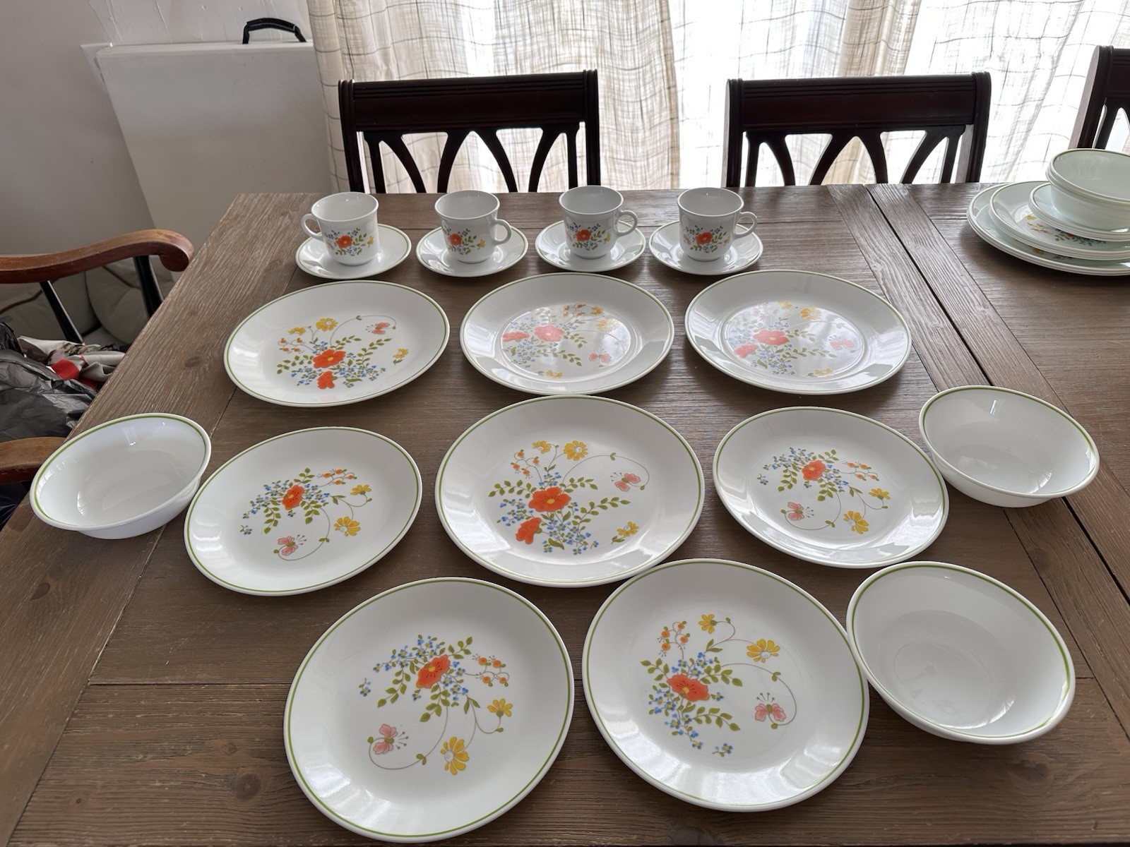 Corelle Wildflower dinnerware Service For 4.  Vintage