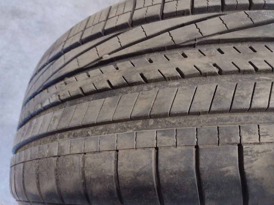 245/45 R19 Tire Goodyear Eagle RSA 7/32 Tread Depth 3073309 - Image 3 of 4
