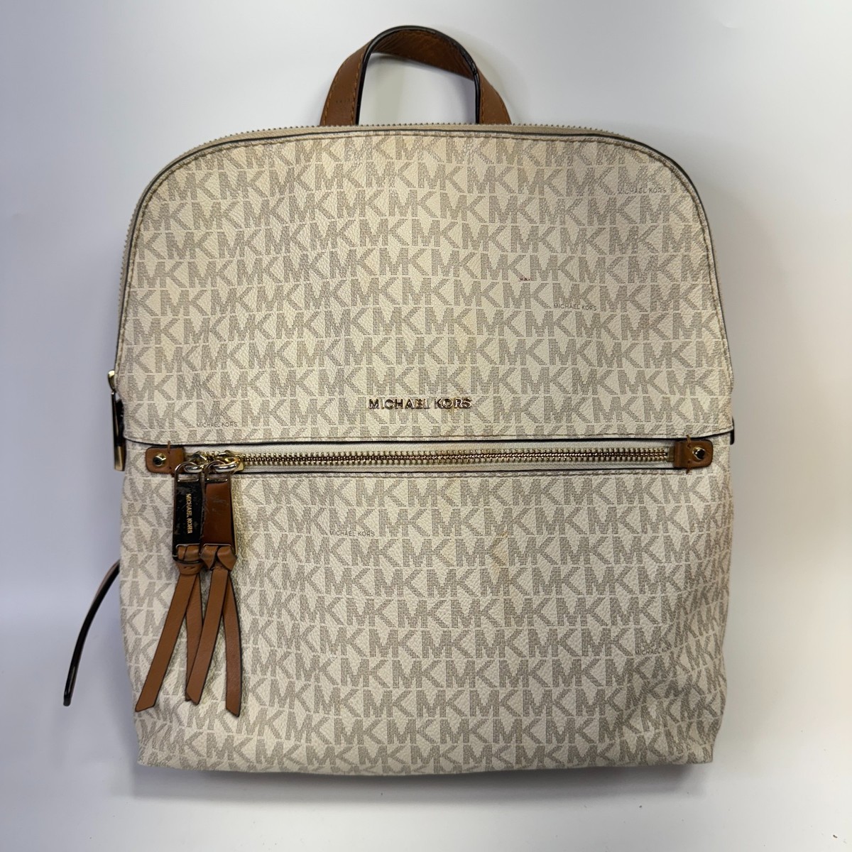 Michael Kors Rhea Medium Logo Backpack - Vanilla & Acorn|Like New Michael Kors Rhea Medium Vanilla logoed Backpack | Bagalier.com main image 4
