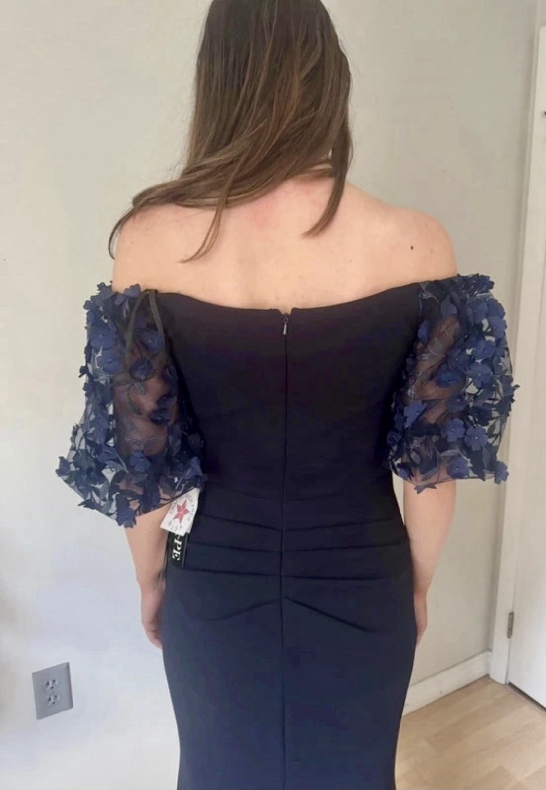 Xscape Navy Off Shoulder Floral Lace Puff Sleeve Long Gown Dress Size 4 NWT