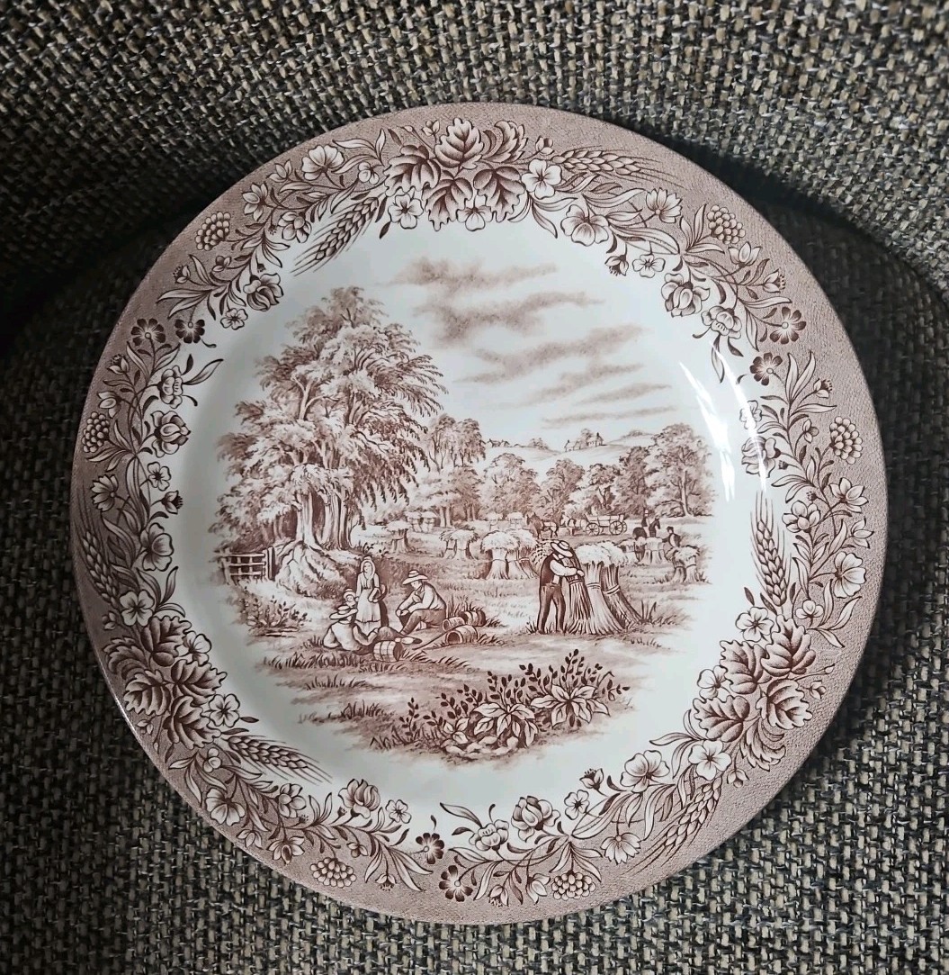 Churchill Currier & Ives Harvest 10.25