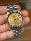 Vintage Seiko 5 Automatic Mens 21 Jewel's Wrist Watch Japan Made