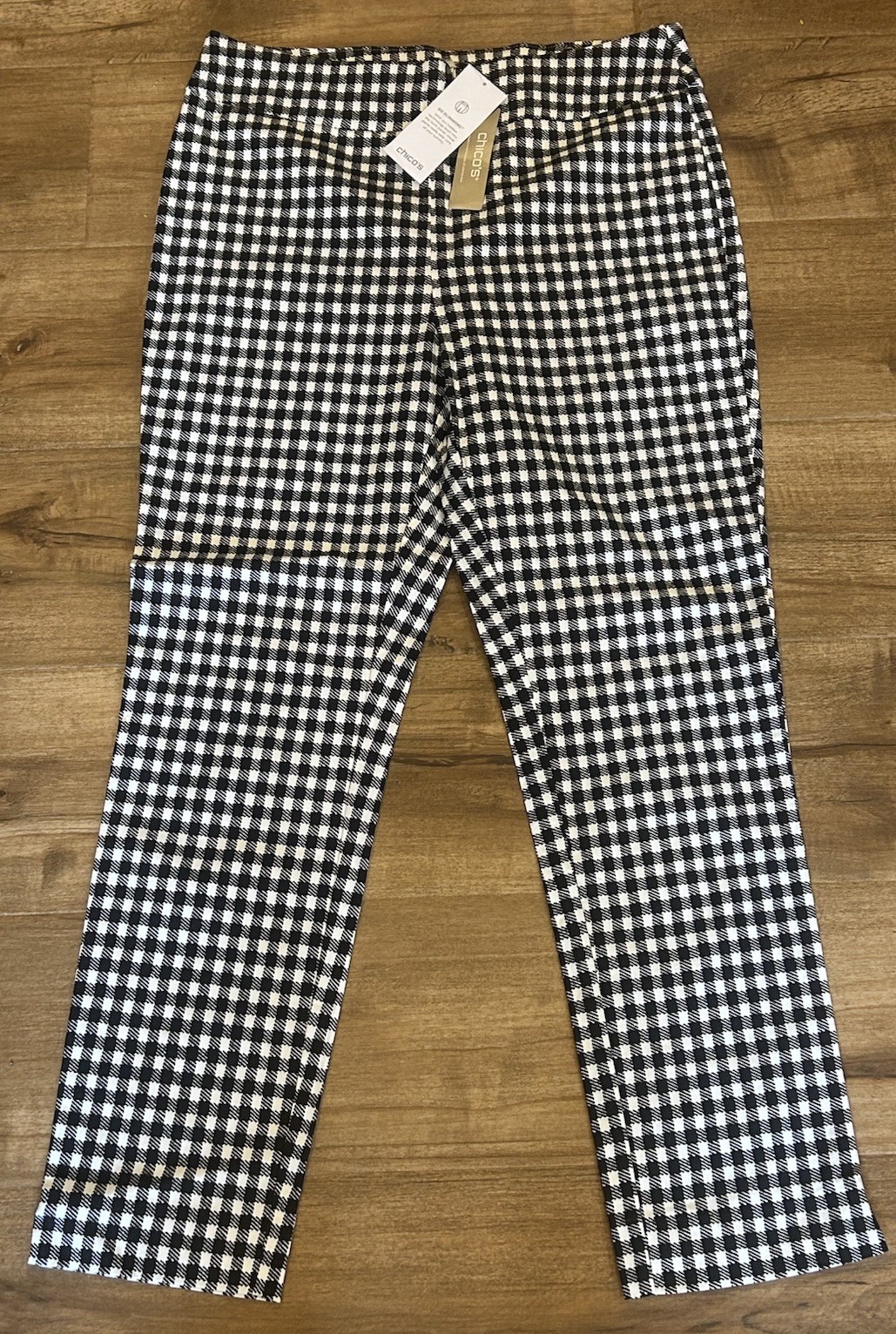 ¡NUEVO CON ETIQUETAS! Chico's Talla 1 (M/8) So Slimming Brigitte Gingham Delgado Tobillo Negro/Blanco