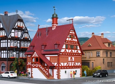 Spur H0 · kibri 38906 · Rathaus in Maichingen · Neu OVP Bausatz