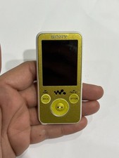 Sony Walkman NW-E023F Gold MP3 Player with Original Speaker