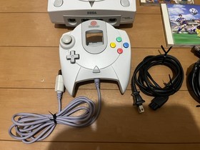Sega Dreamcast Console Bundle HKT-3000 Japanese Version + 2 Games 1021