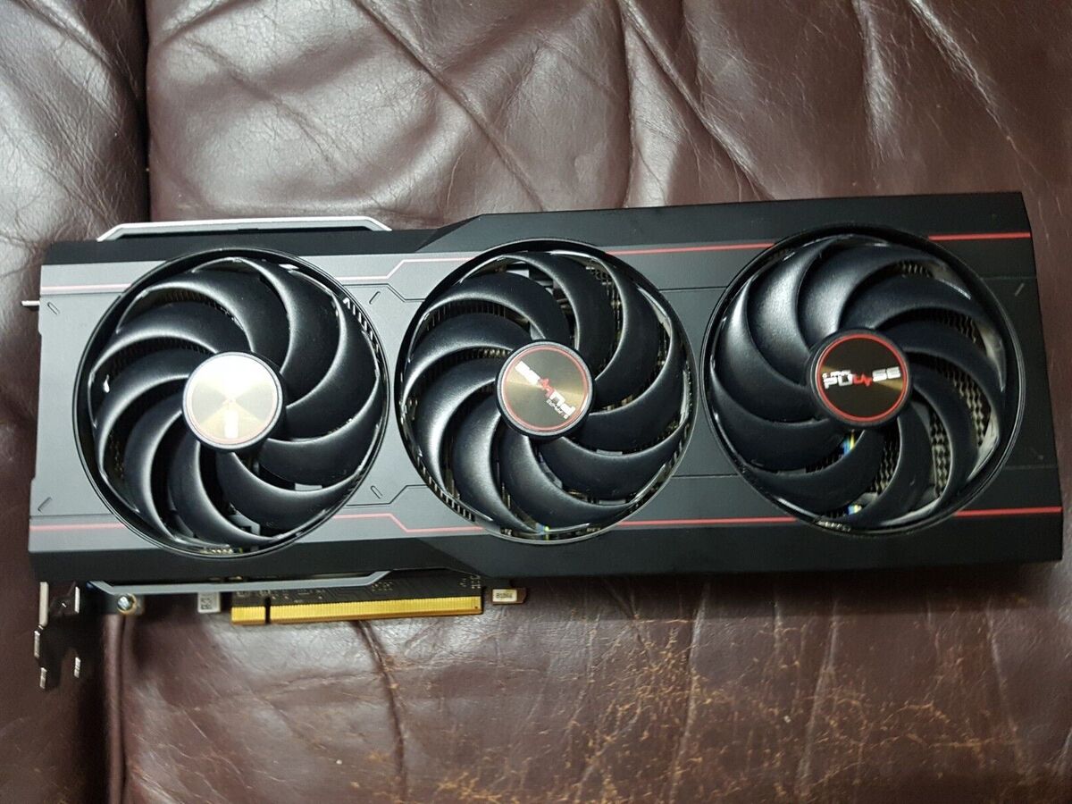 Sapphire Radeon RX 6800 XT Pulse Pictured