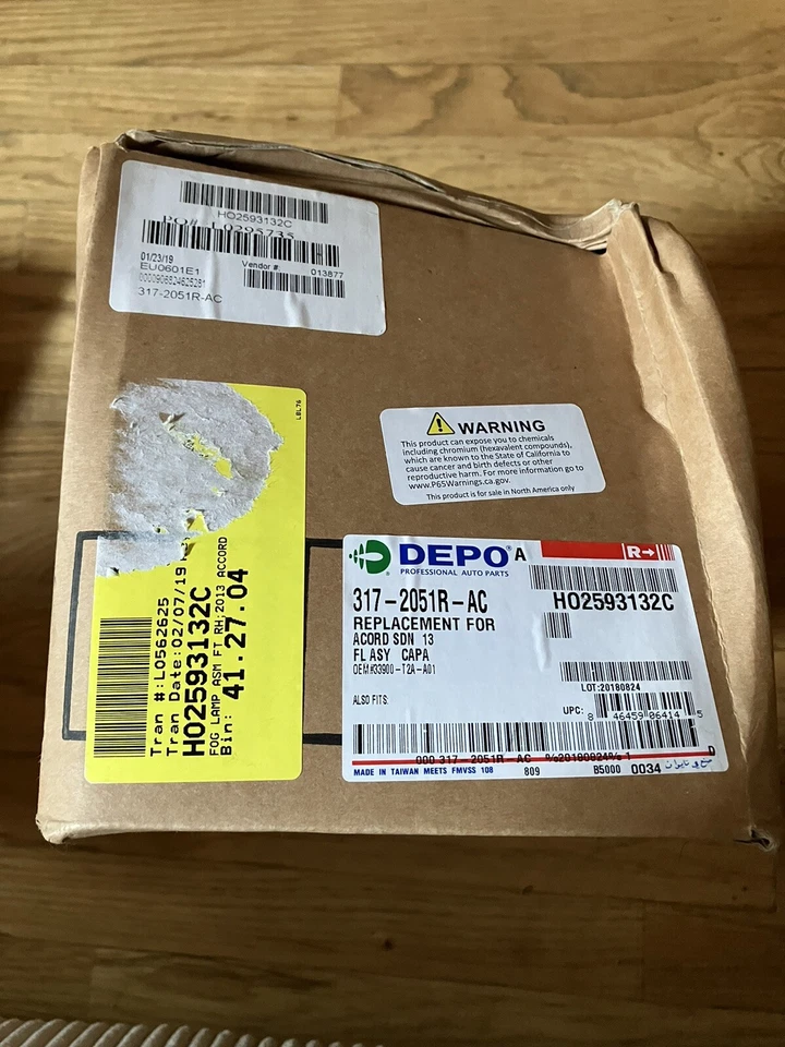 Lámpara automática DEPO Autoparts para Honda Accord SDN 2013 317-2051R-AC NUEVA EN CAJA Foto 3 de 4