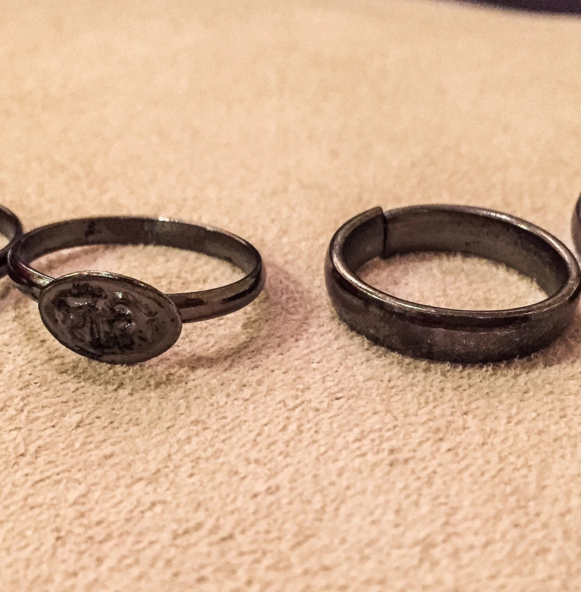 Cloud Horseshoe Ring – Rat Betty