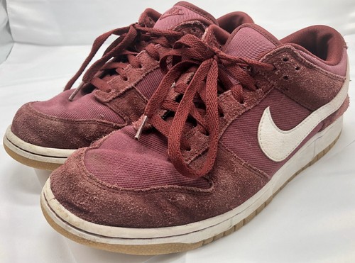 burgundy dunk low