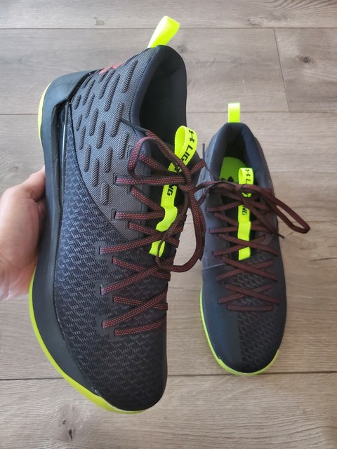 under armour lightning 5