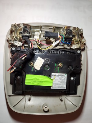 2005 Dodge Durango Overhead Dome Light Console 56049089AG Gray  