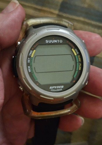 Suunto Spyder Dive Computer Watch needs battery G2U