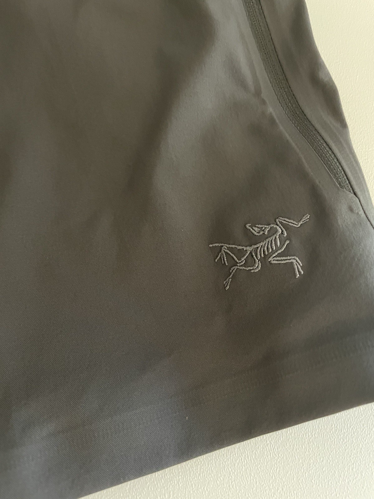 Arc'teryx Gamma Rock pantaloncino uomo piccolo 12" arrampicata escursionismo grigio cintura elasticizzato