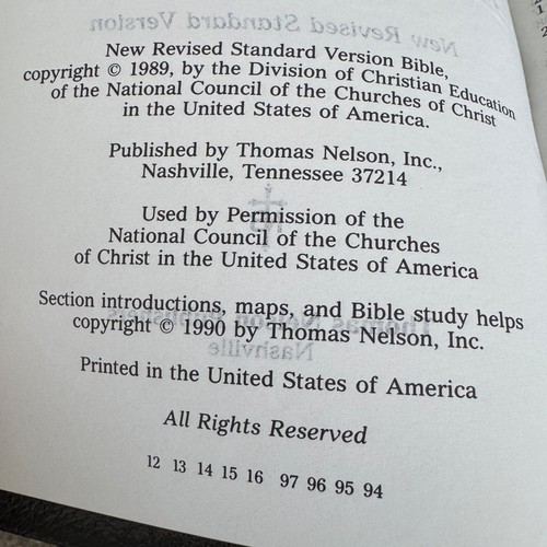 Holy Bible New Revised Standard Version NRSV Black Leather Gold Off Center 1990 - Picture 9 of 11