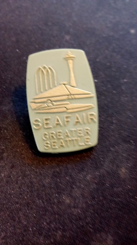 1970 SEAFAIR Greater Seattle Hydroplane Races Plastic Attendee Pin