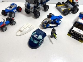 LEGO Jurassic World partials lot truck 75929, 75917, helicopter, etc.