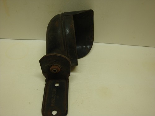 Antique Hooded automobile turn signal with mounting bracket untested - Picture 5 of 5
