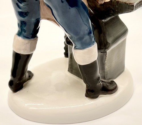 ROYAL DOULTON FIGUR DER SCHMIED VON WILLIAMSBURG, HN2240, 7", HERVORRAGENDER ZUSTAND - Bild 13 von 17