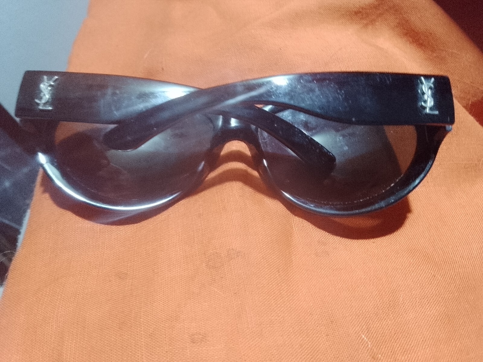 Occhiali da sole marca yves saint laurent veramente belli