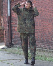 Bundeswehr-Nässeschutzanzug in flecktarn Grösse XXL
