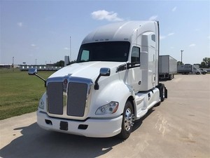 2019 Kenworth T680 Sleeper Semi Tractor