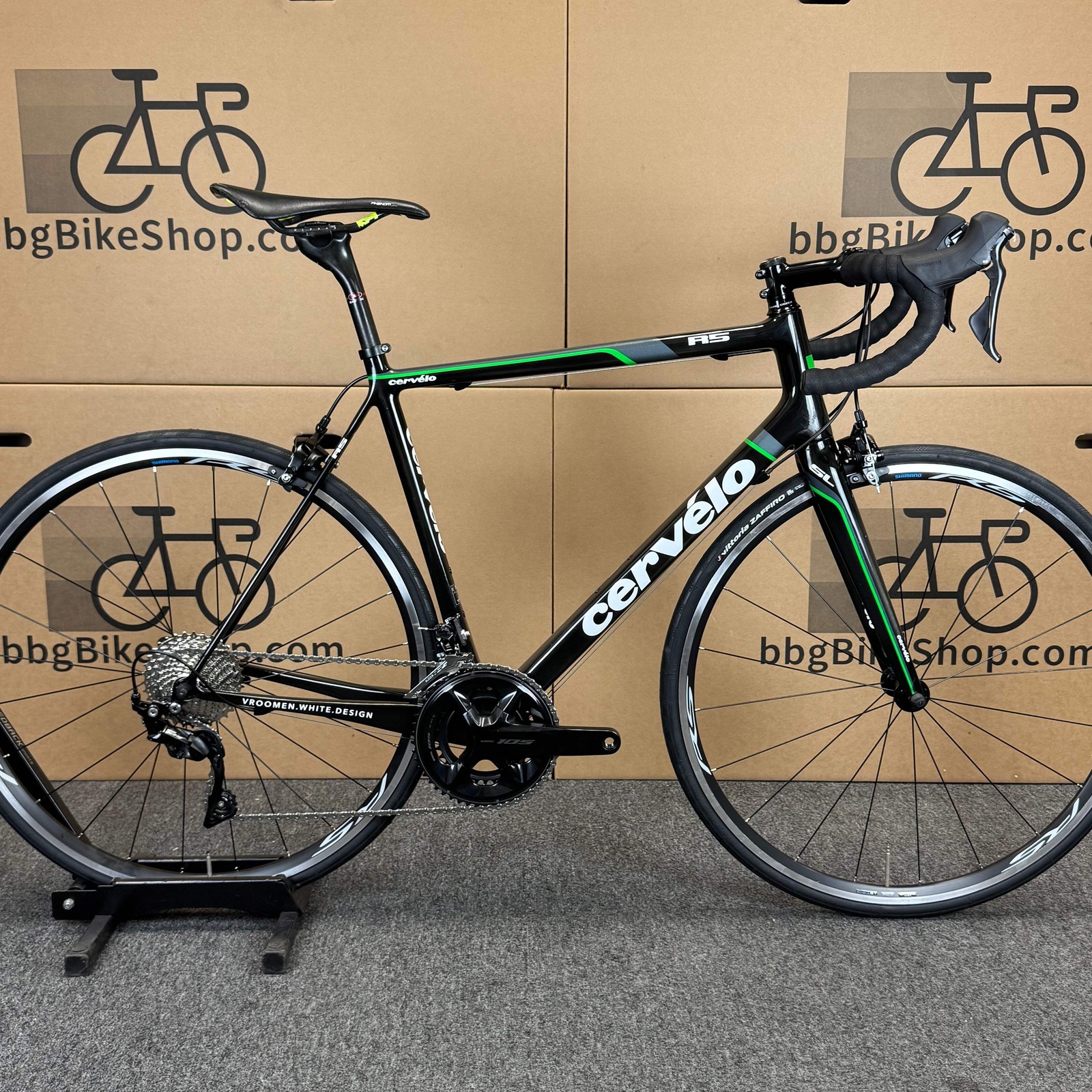 Used Cervelo R5, 11-speed Shimano 105, Carbon Fiber Road Bike-2011, 56cm