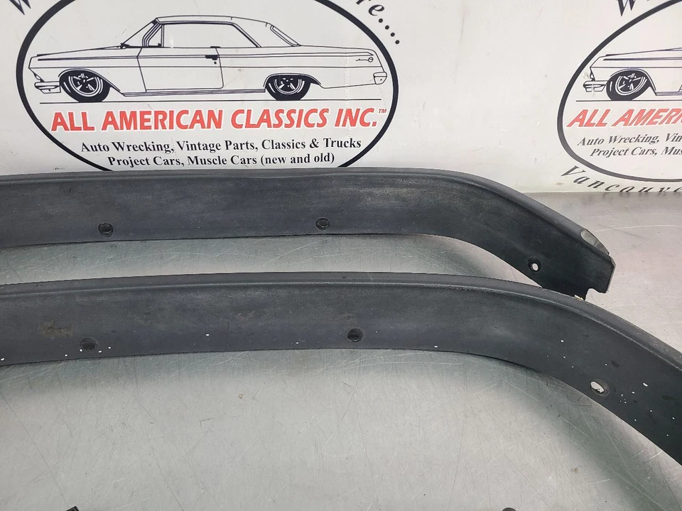 Hummer H2 2003-07 Juego de 6 piezas de guardabarros/capucha acampanada, izquierda/derecha - OEM Foto 4 de 4