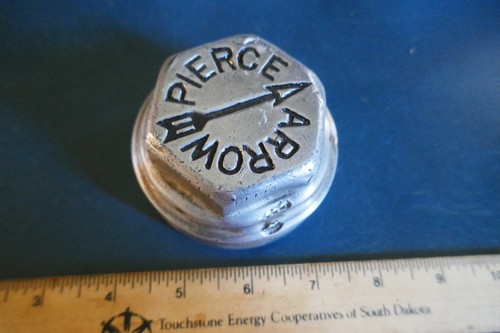 Antique Very Rare Grease Cap Hubcap Pierce Arrow Lot 25-24-A