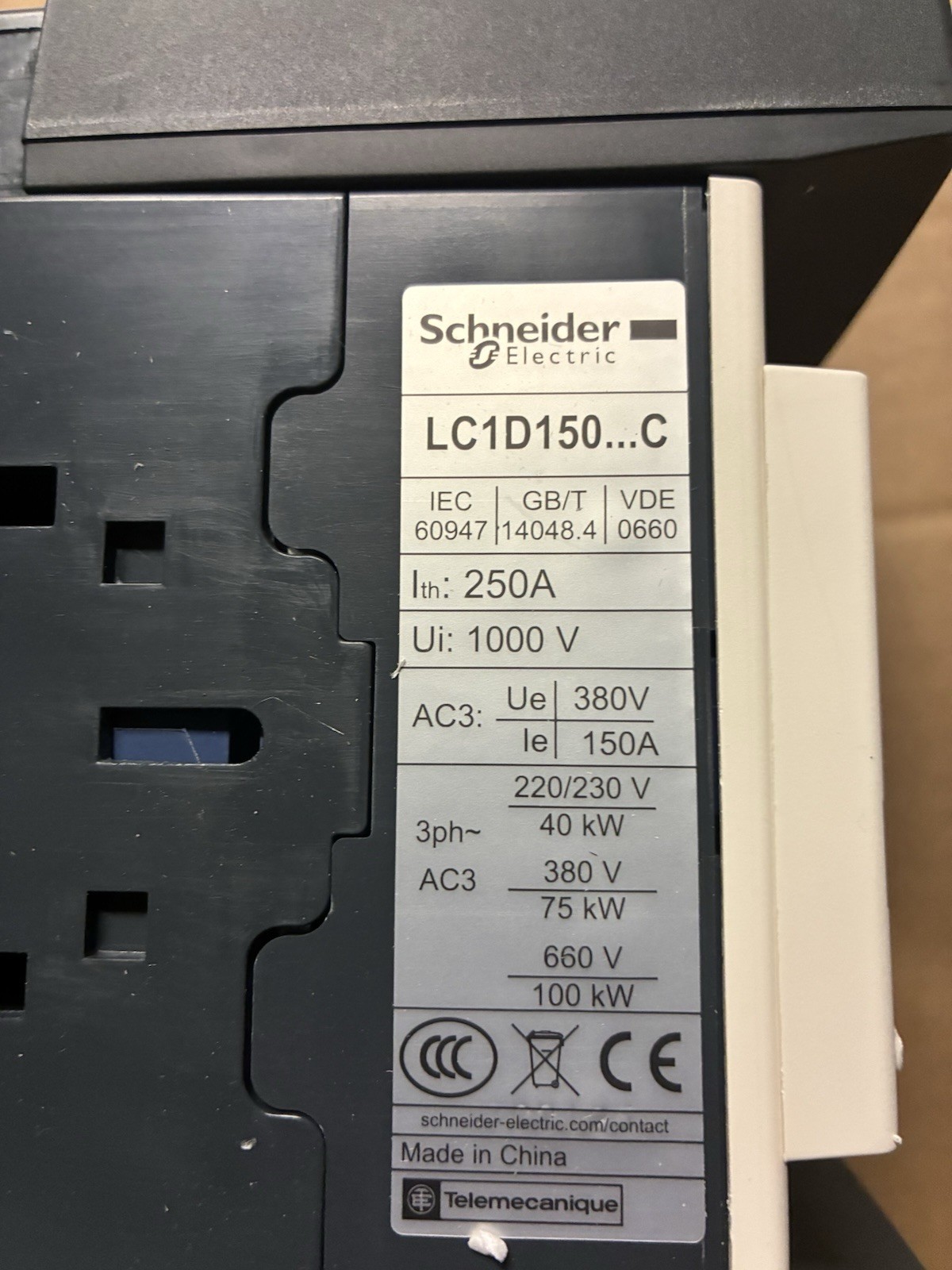 SCHNEIDER LC1D150 250A CONTACTOR BRAND NEW