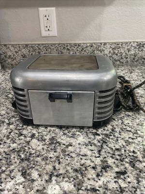 Vintage 1930 s Calkins Combination Toaster and Hot Plate In Working Condition