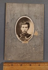 VINTAGE CABINET PHOTO OF A YOUNG GIRL OVAL PORTRAIT