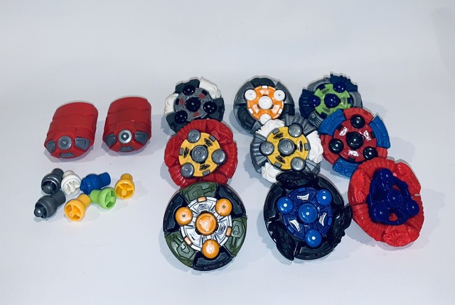 beyblade battle strikers