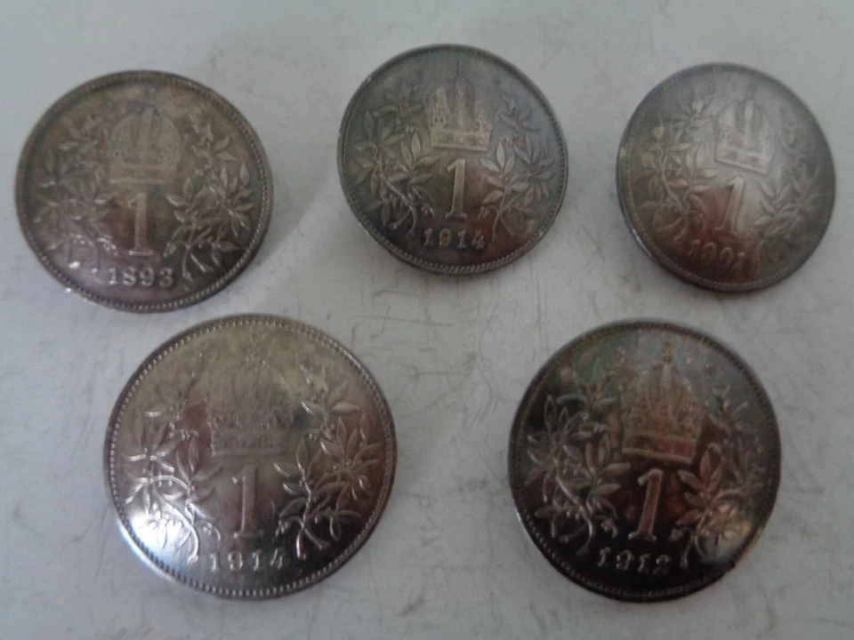5 Silberknöpfe, gewölbt, 1 Krone Österreich, 1893 - 1914, aus Silber 835 (01) - Bild 3 von 4